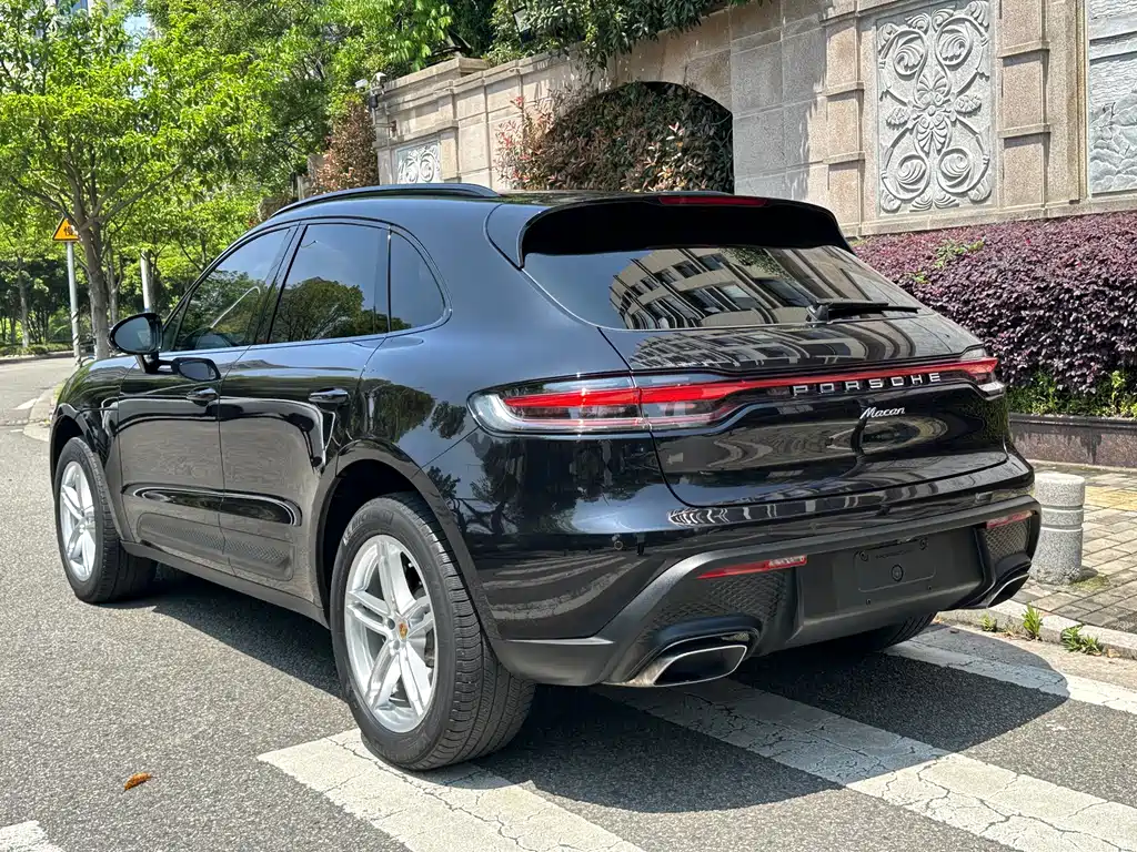 Porsche Macan 2022 — фото 15