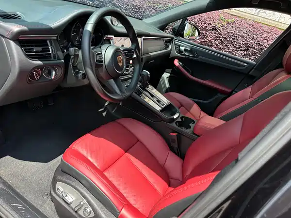 Porsche Macan 2022