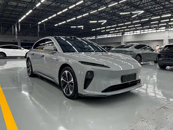 NIO ET5T 2024