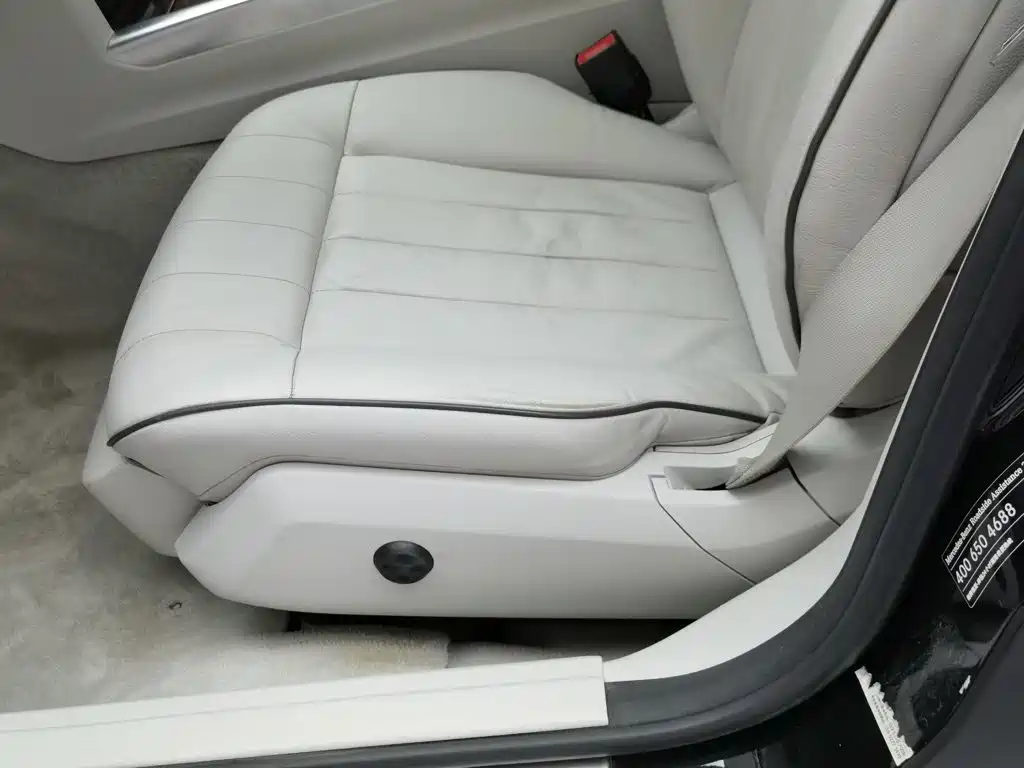 Mercedes-Benz E-Class 2015 — фото 20