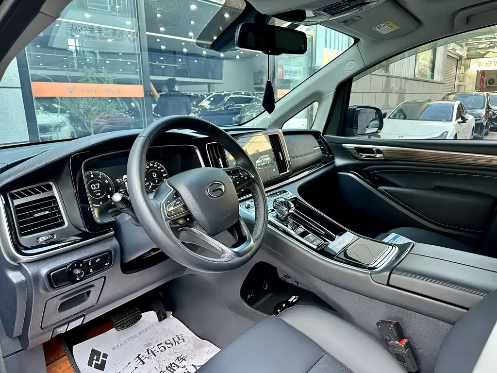GAC Motor Trumpchi M8 2022 — фото 9