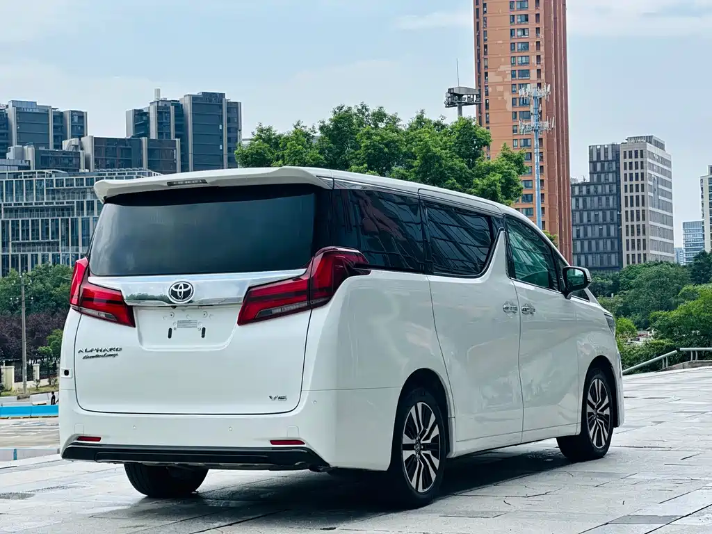 Toyota Alphard 2019 — фото 15