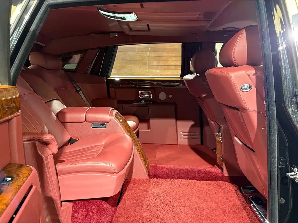 Rolls-Royce Phantom 2012 — фото 21