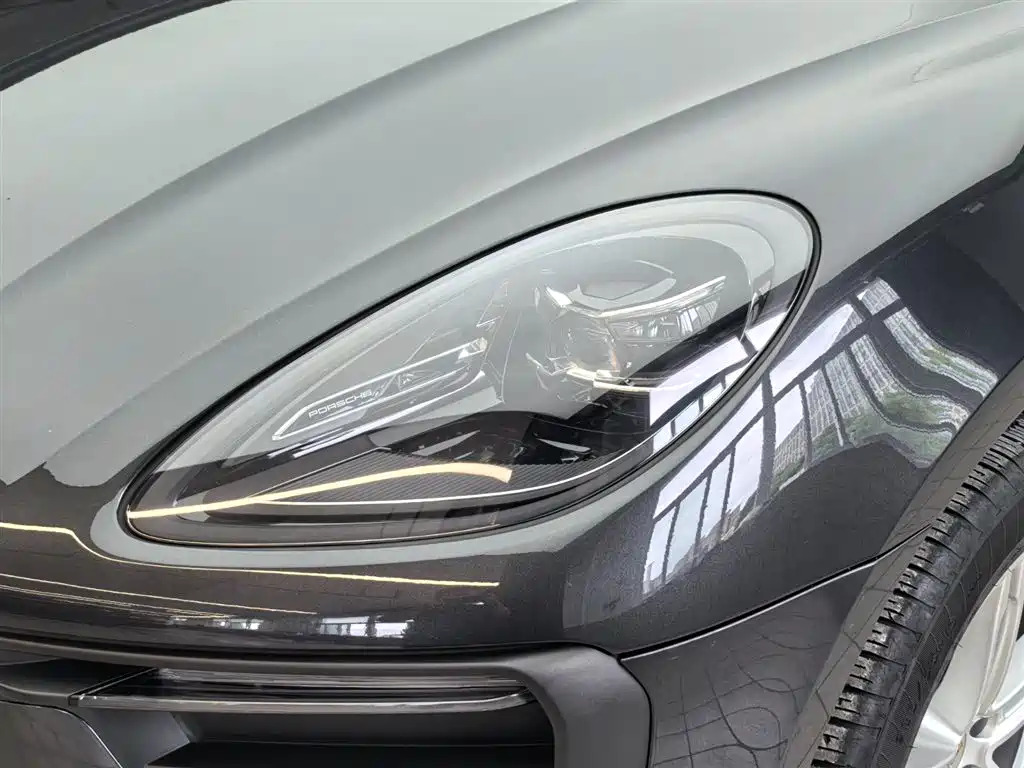 Porsche Macan 2023 — фото 9