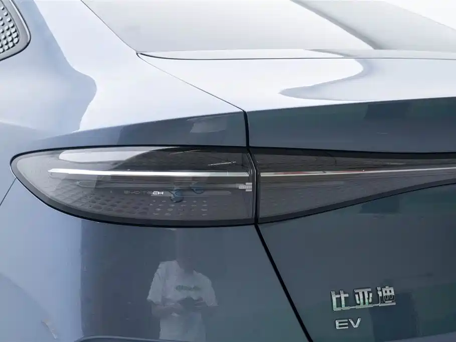 BYD Seal 2023 — фото 13