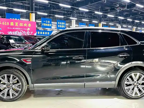 Hongqi HS5 2022