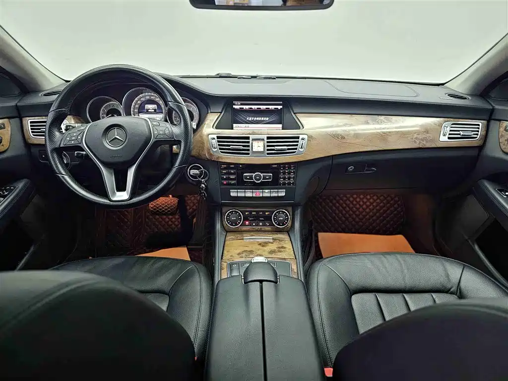 Mercedes-Benz CLS 2015 — фото 5