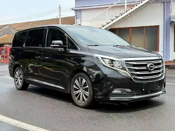 GAC Trumpchi M8 2018