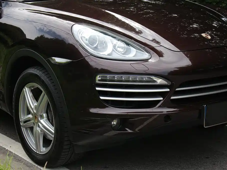 Porsche Cayenne 2014 — фото 16