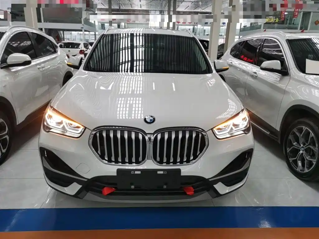 BMW X1 2022 — фото 3