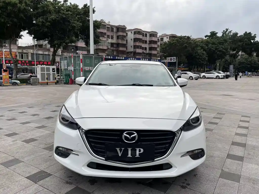Mazda 3 Axela 2019 — фото 2