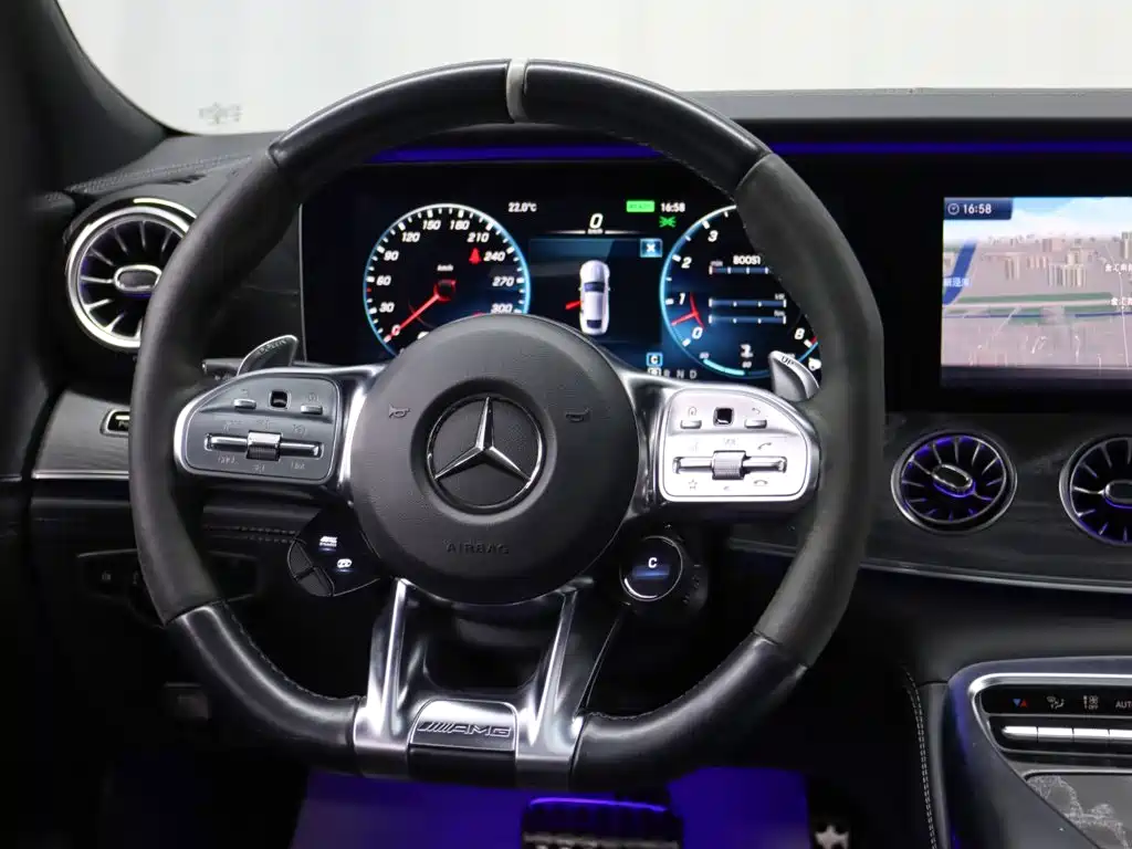Mercedes-Benz AMG GT 2020 — фото 12