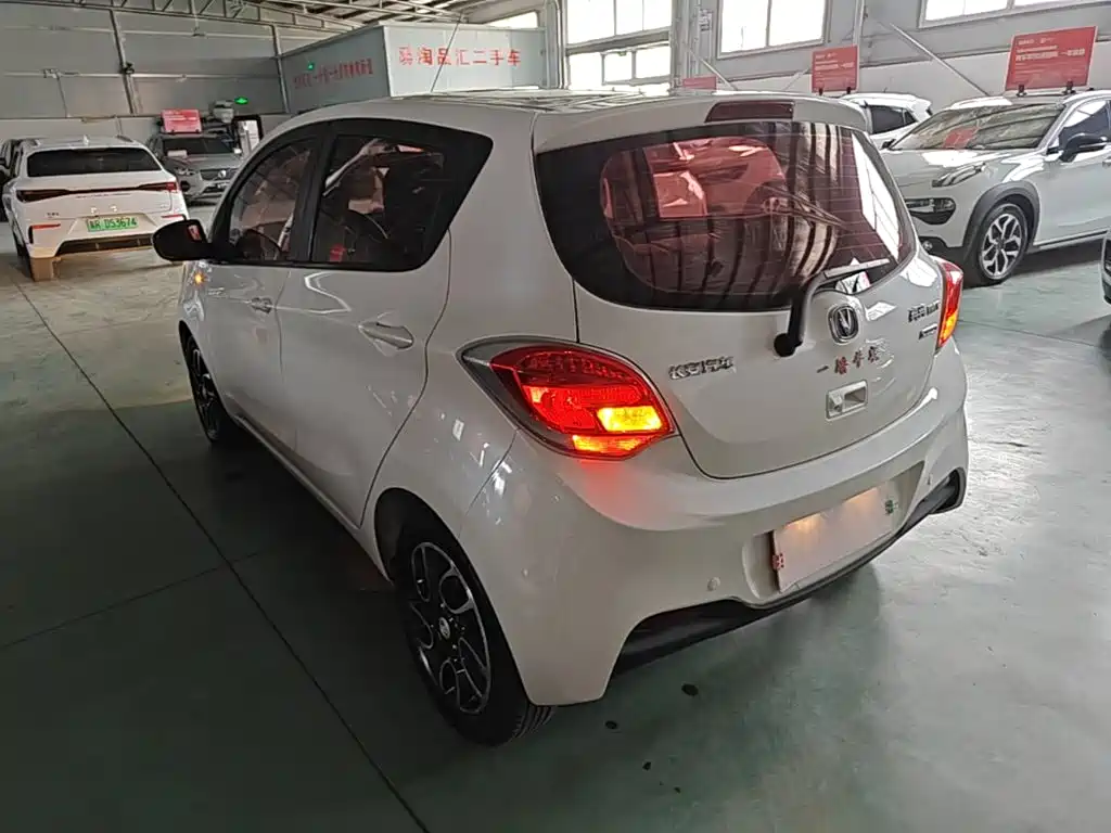 Changan BenBen 2015 — фото 5