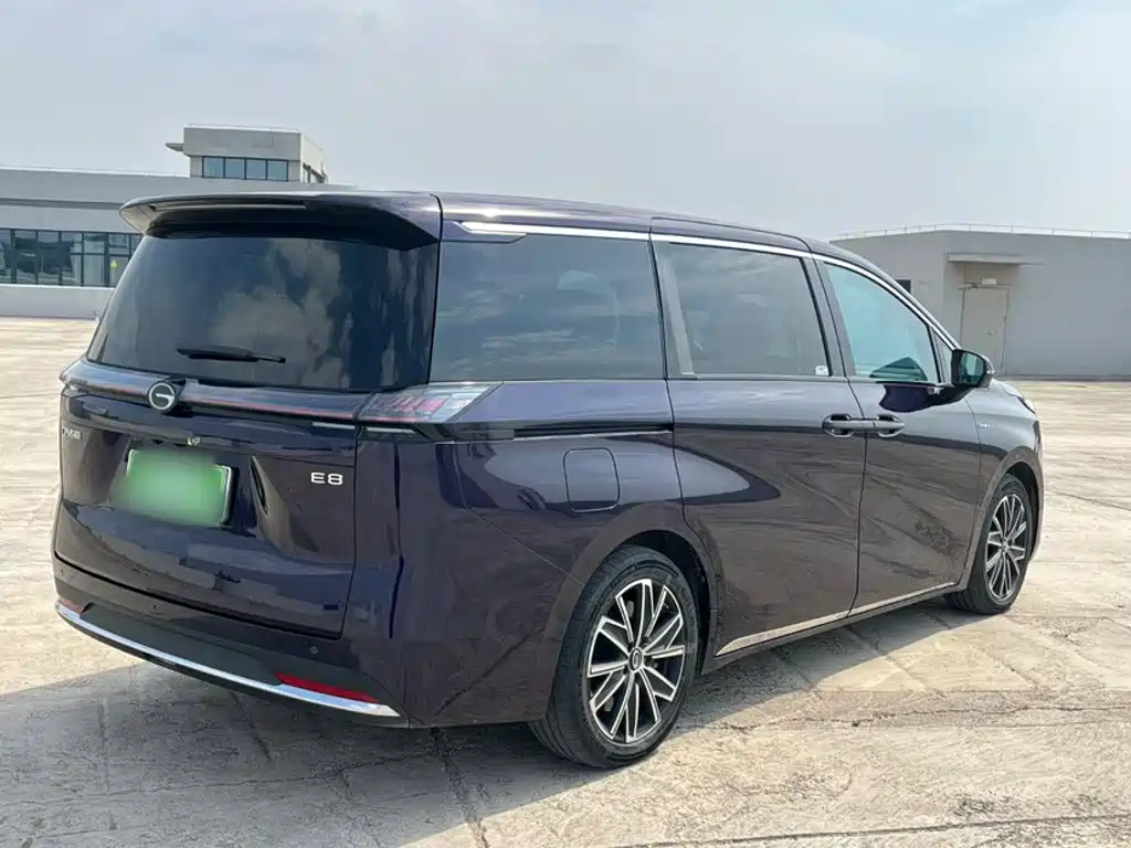 GAC Trumpchi E8 PHEV 2024 — фото 23