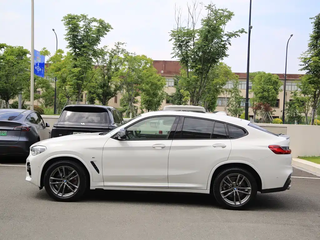 BMW X4 2019 — фото 17