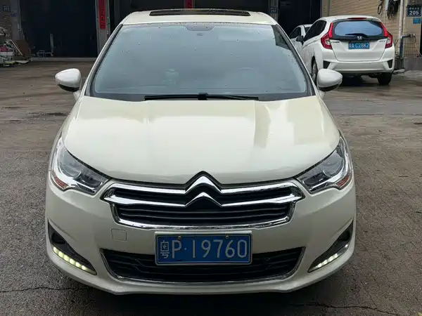 Citroën C4L 2014
