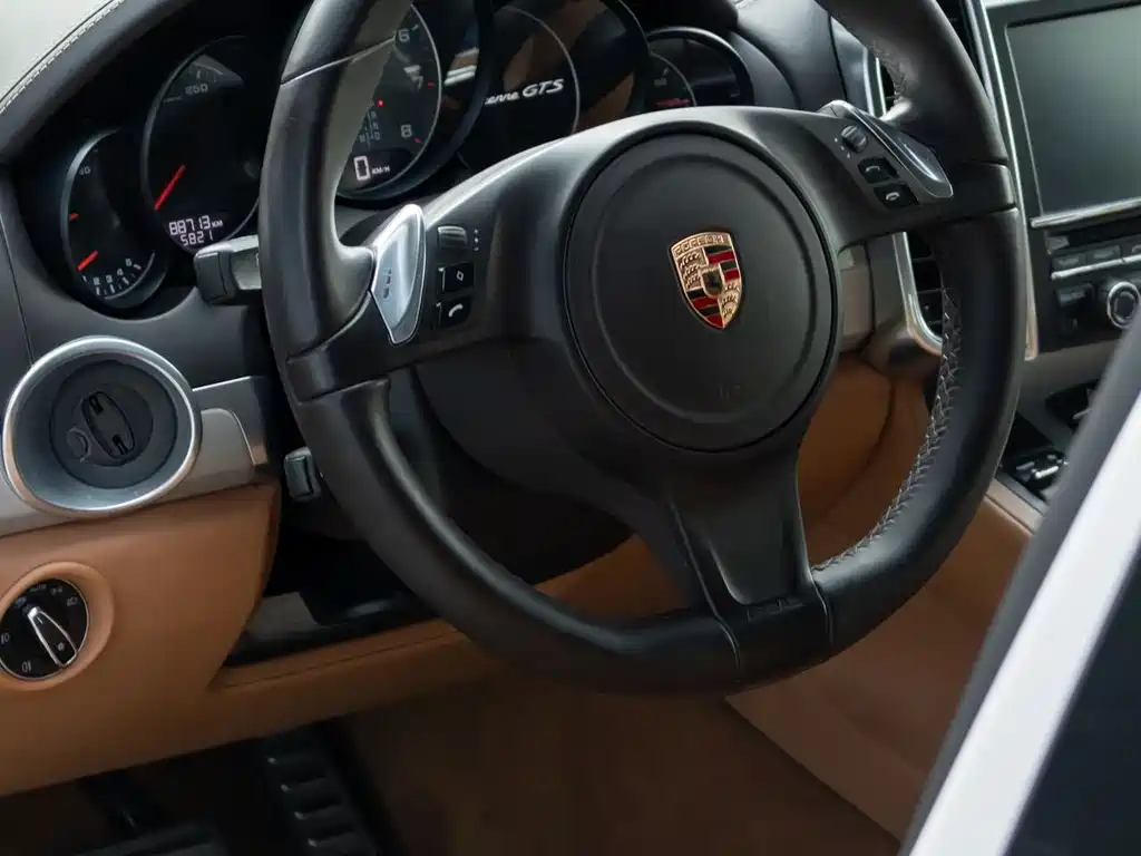 Porsche Cayenne 2014 — фото 10
