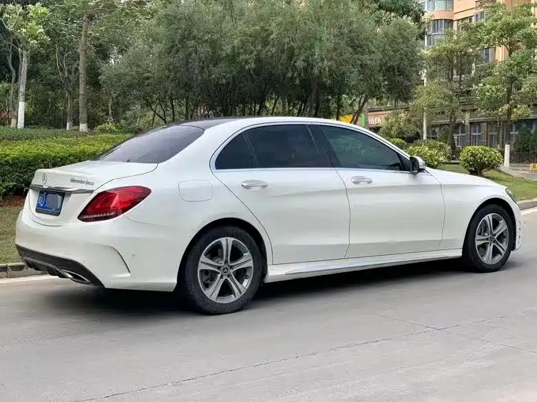 Mercedes-Benz C-Class 2019 — фото 9
