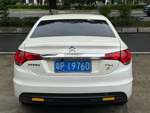 Citroën C4L 2014