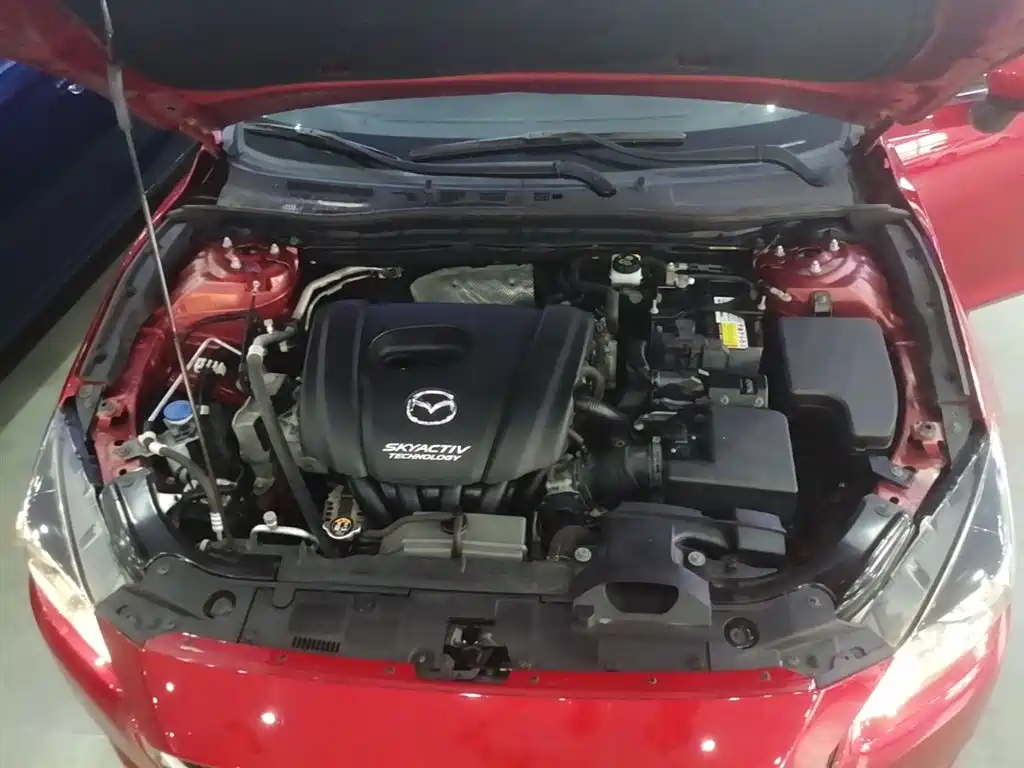 Mazda 3 Axela 2018 — фото 20