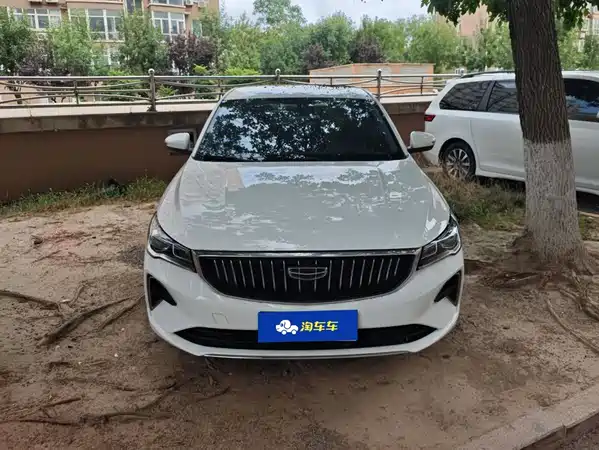 Geely Emgrand 2023