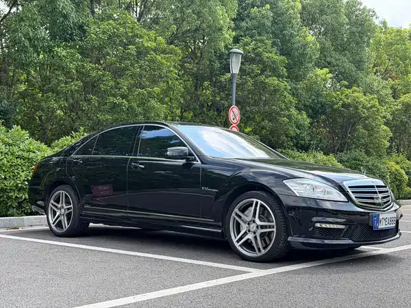 Mercedes-Benz S-Class AMG 2011