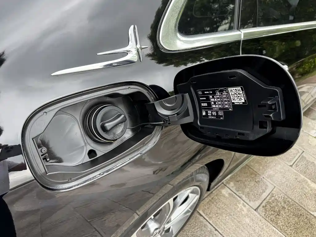 Mercedes-Benz E-Class 2022 — фото 35