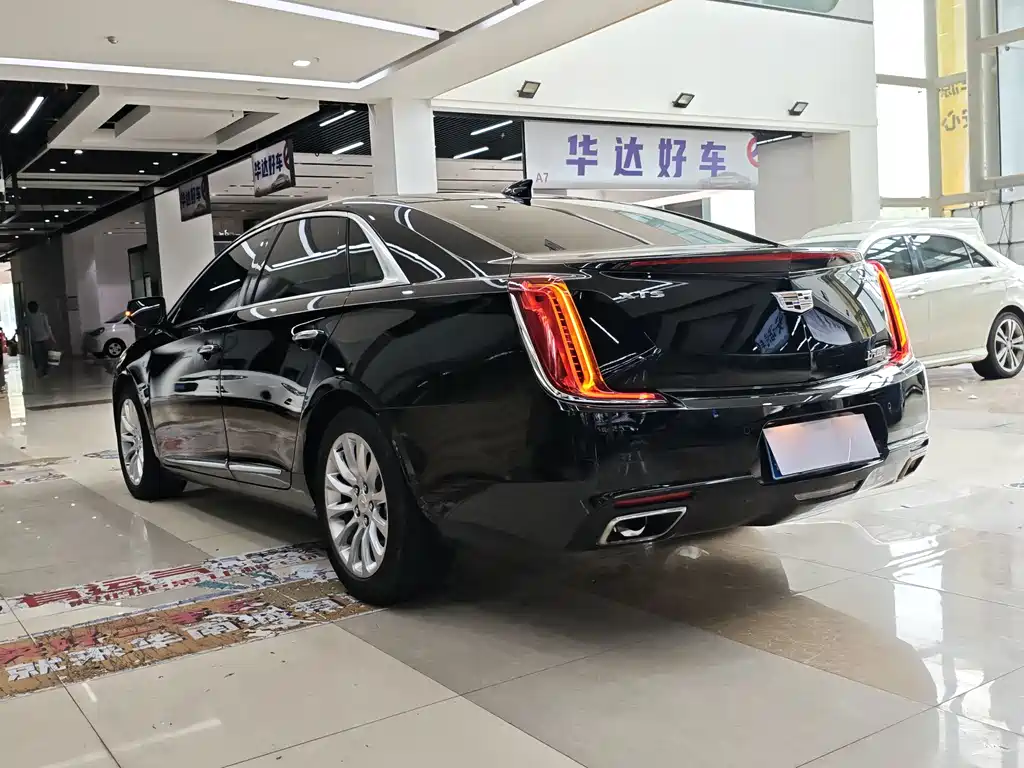 Cadillac XTS 2019 — фото 4