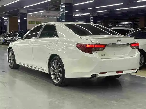 Toyota Reiz 2018