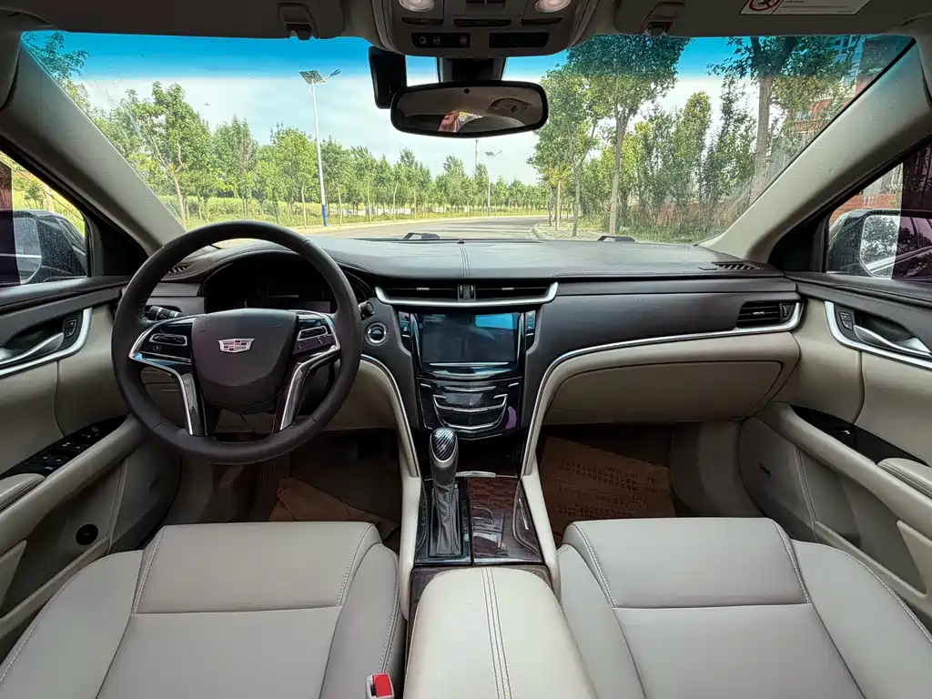Cadillac XTS 2017 — фото 11