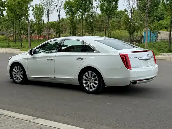 Cadillac XTS 2015