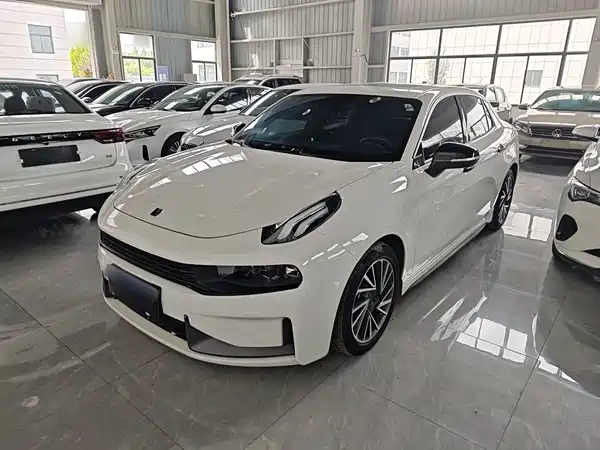 Lynk & Co 03 2022
