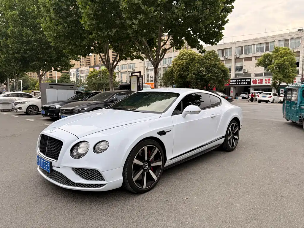 Bentley Continental 2017 — фото 3