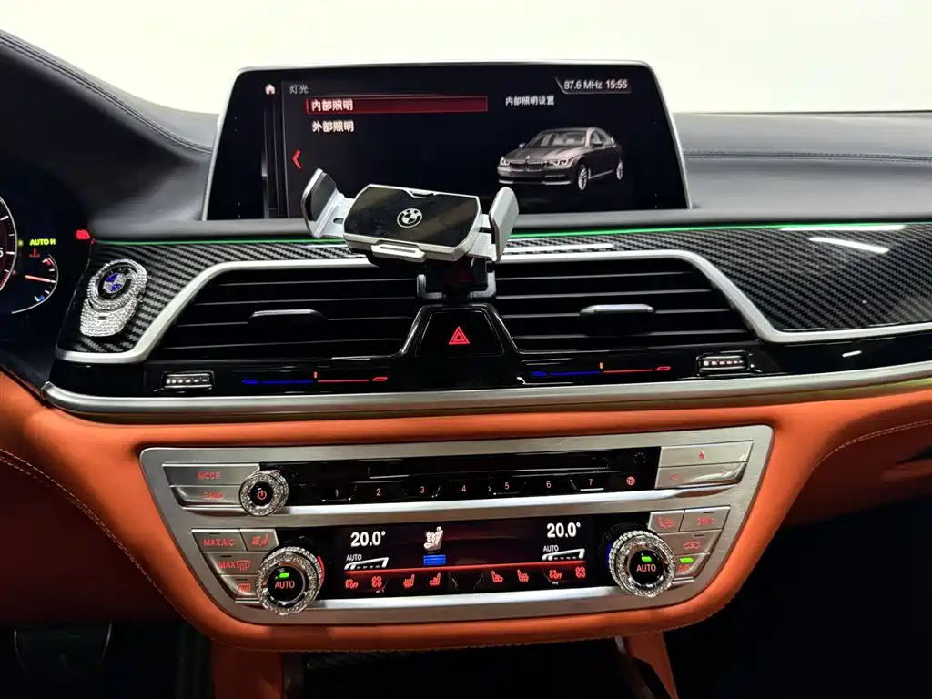 BMW 7 Series 2018 — фото 15