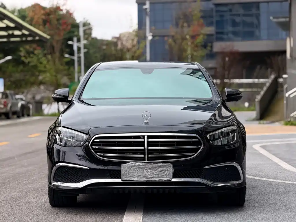Mercedes-Benz E-Class 2023