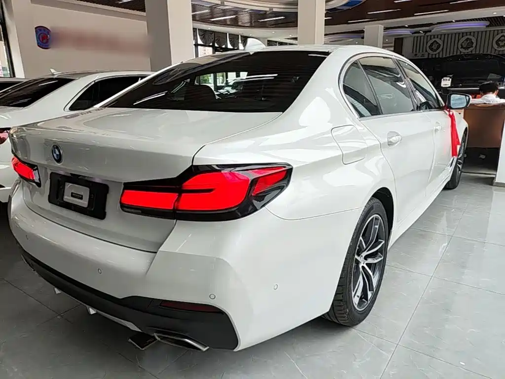 BMW 5 Series 2022
