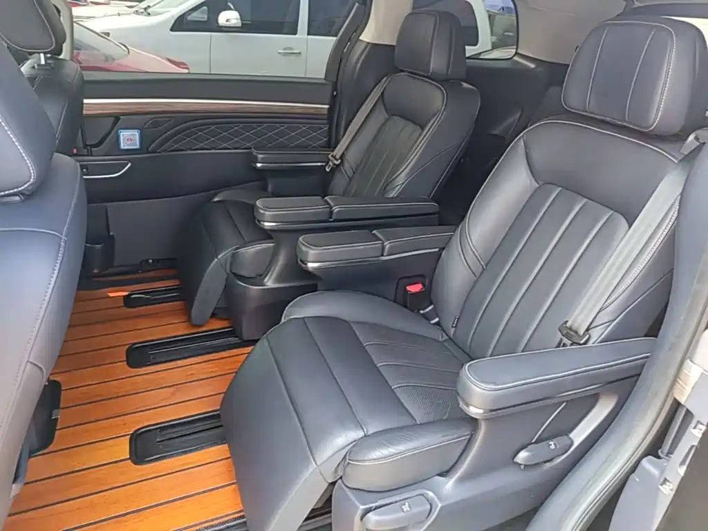GAC Trumpchi M8 2020 — фото 17