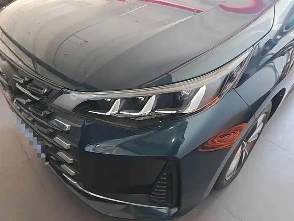 GAC Motor Trumpchi M6 2023 — фото 24