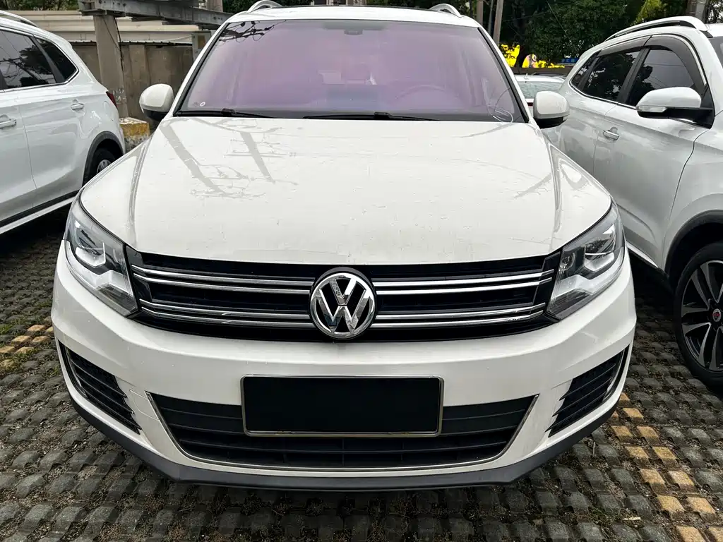 Volkswagen Tiguan 2015 — фото 2