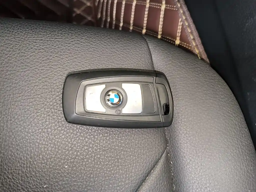 BMW 3 Series 2016 — фото 9