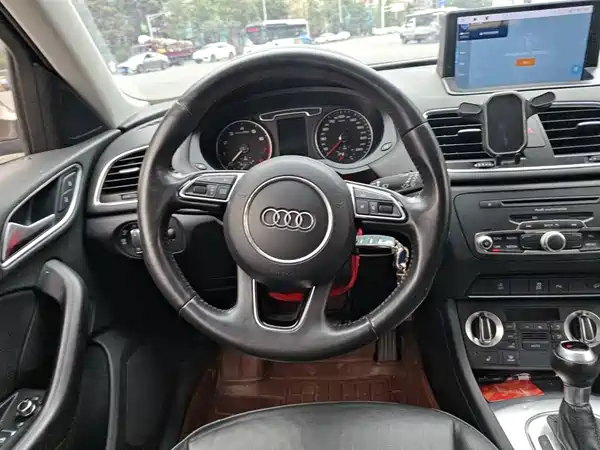 Audi Q3 2013