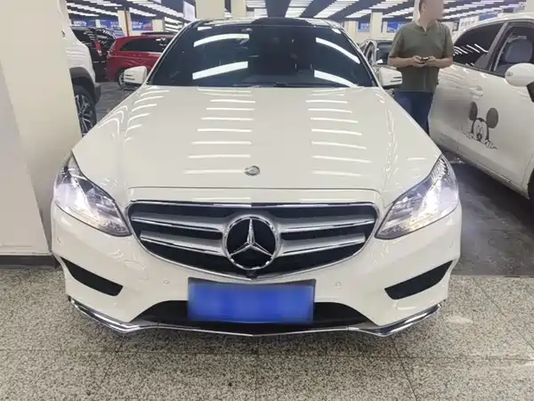 Mercedes-Benz E-Class 2015