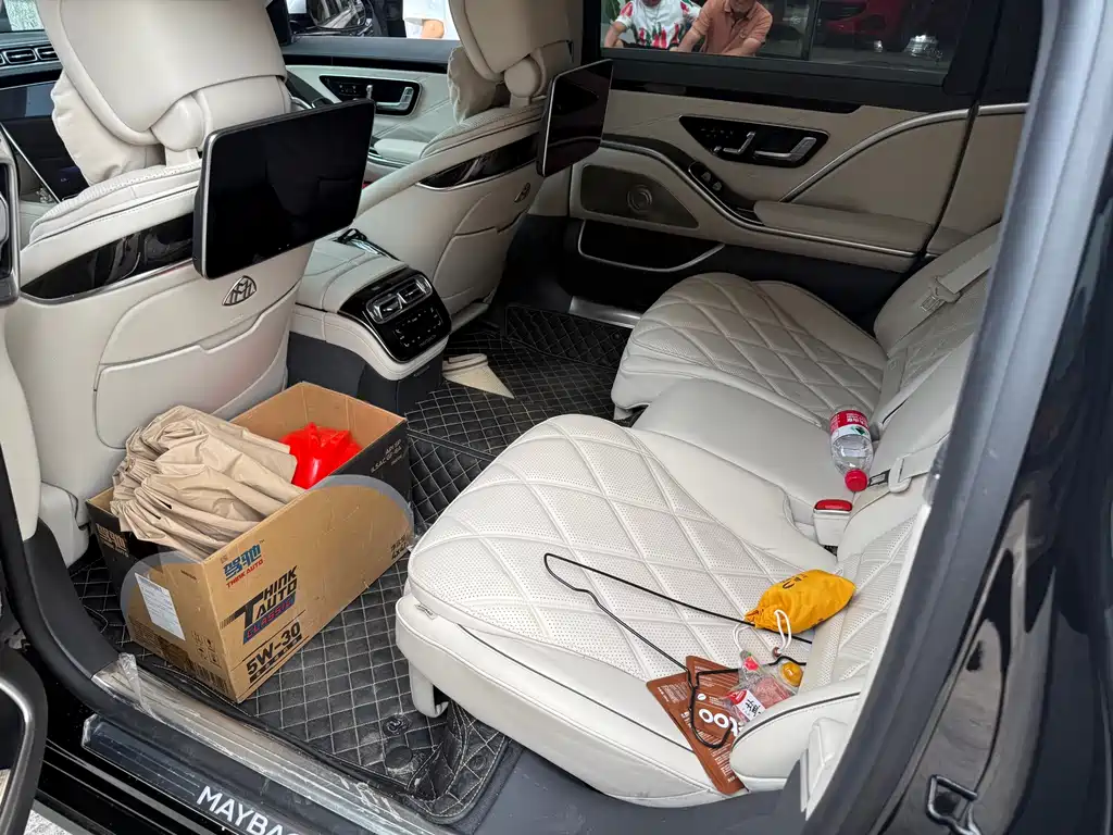 Mercedes-Benz S-Class 2024