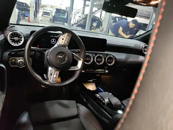 Mercedes-Benz CLA 2023