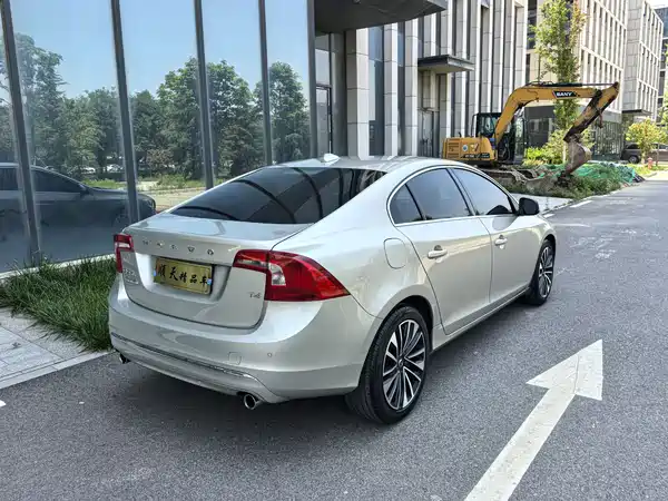 Volvo S60 2018