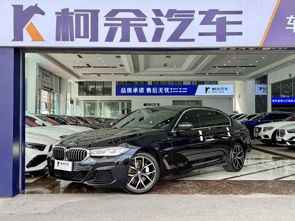 BMW 5 Series 2022 — фото 1