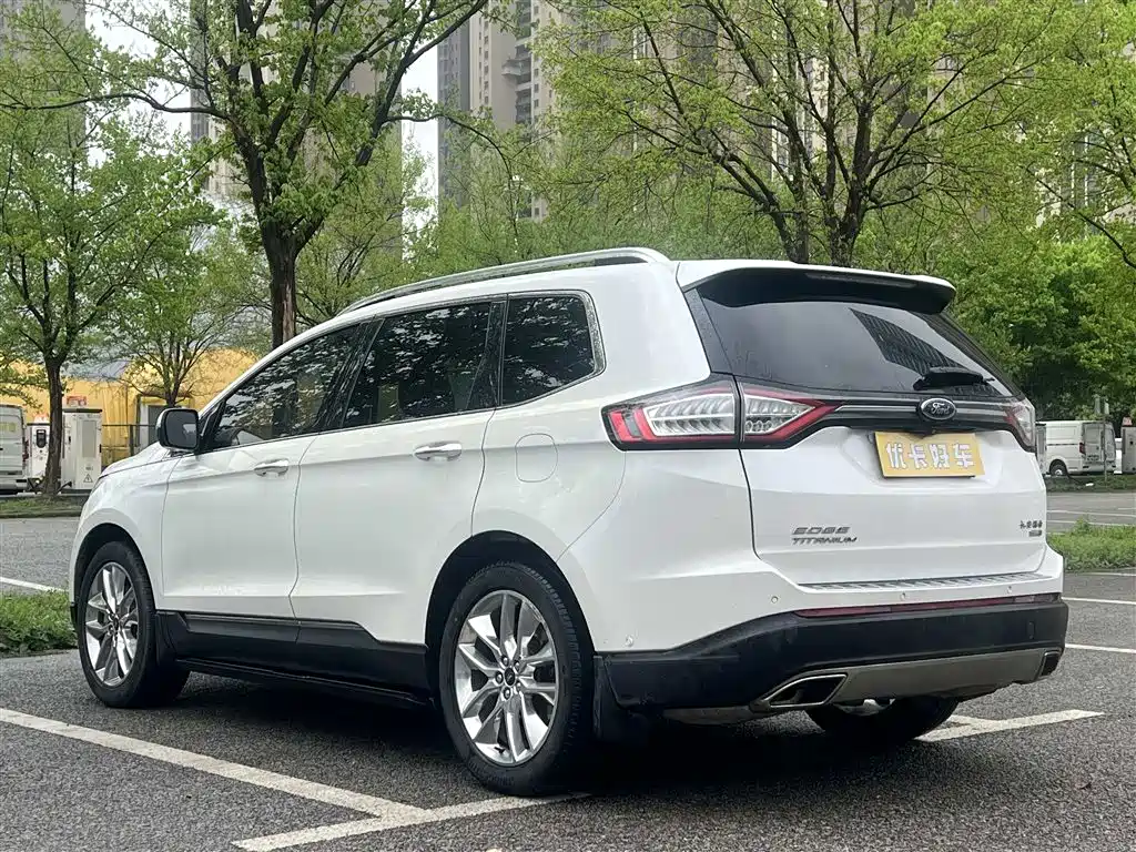 Ford Edge 2017 — фото 6