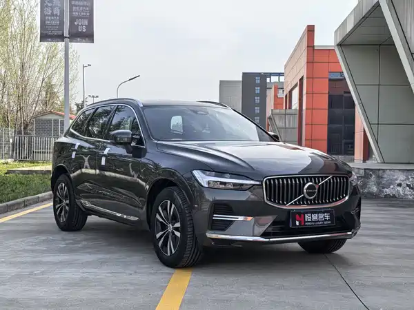 Volvo XC60 2022