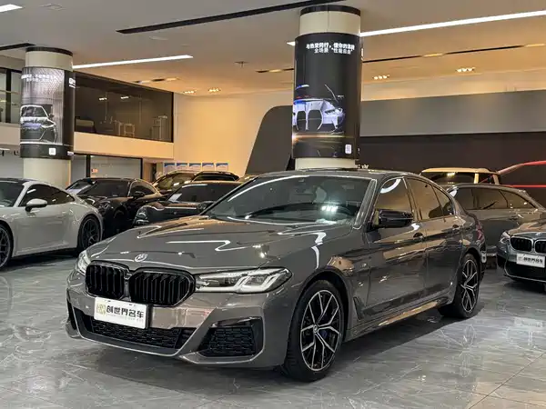 BMW 5 Series 2022