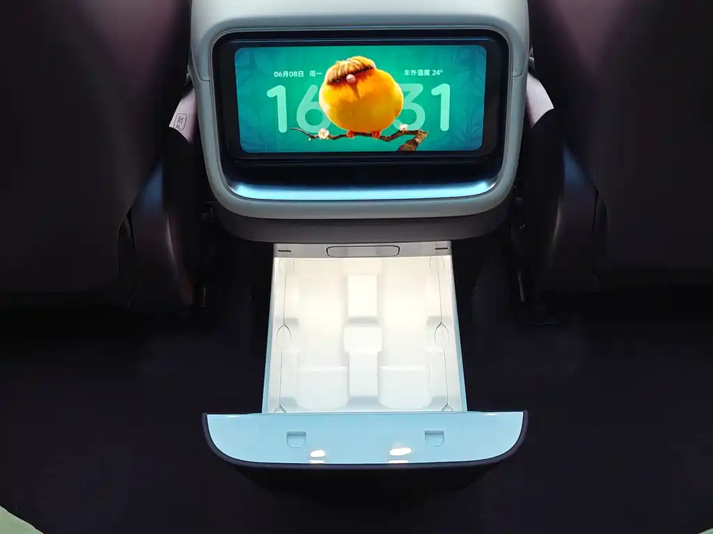 Xiaomi YU7 2025 — фото 10